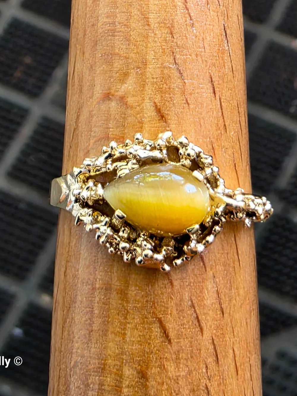 14K Yellow Gold Tiger Eye Cocktail Ring Size 8.25, Solid Gold! 👌🎁